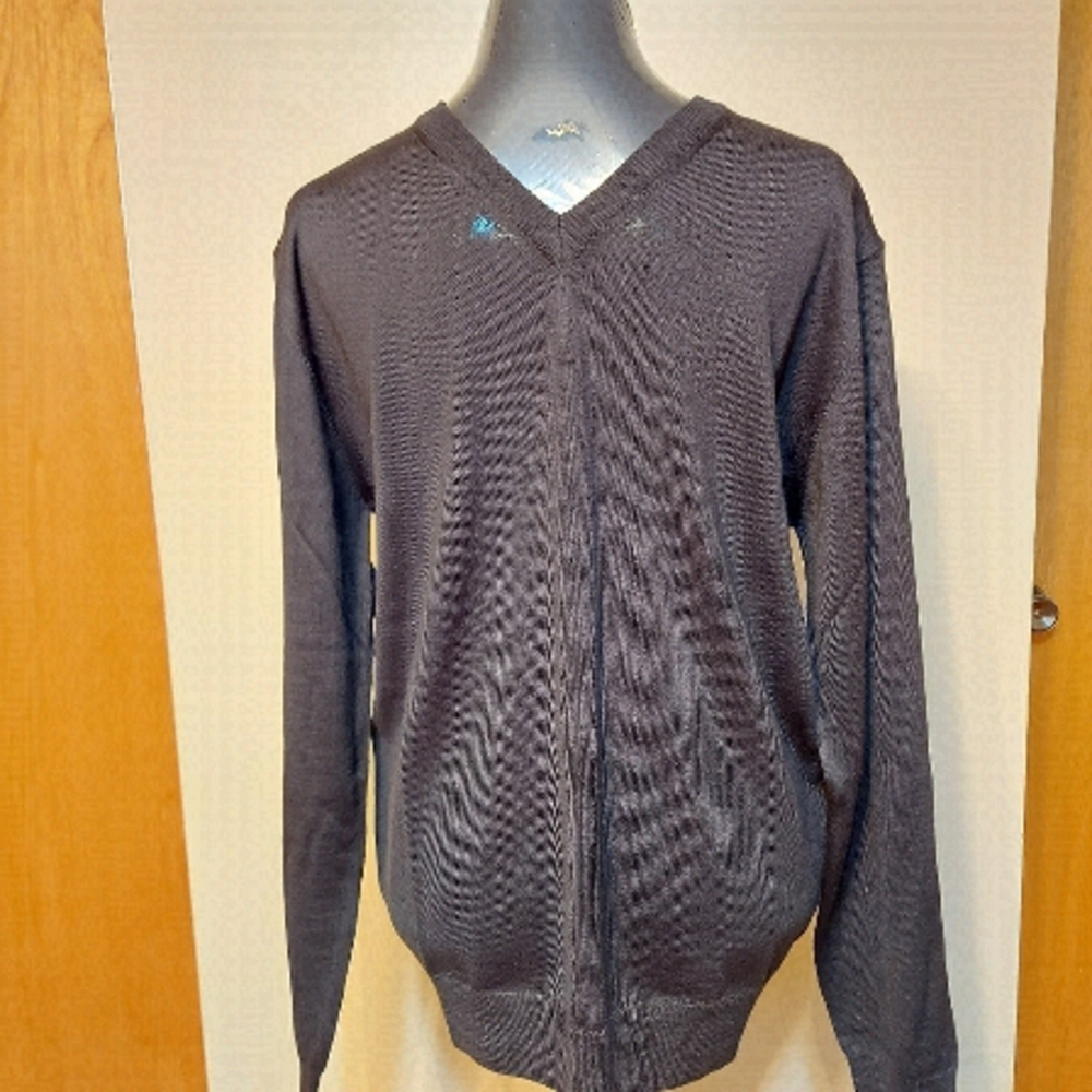 Classic Men’s Sweater Lorenzo Magni V-Neck Pullover Business Casual Minimalist